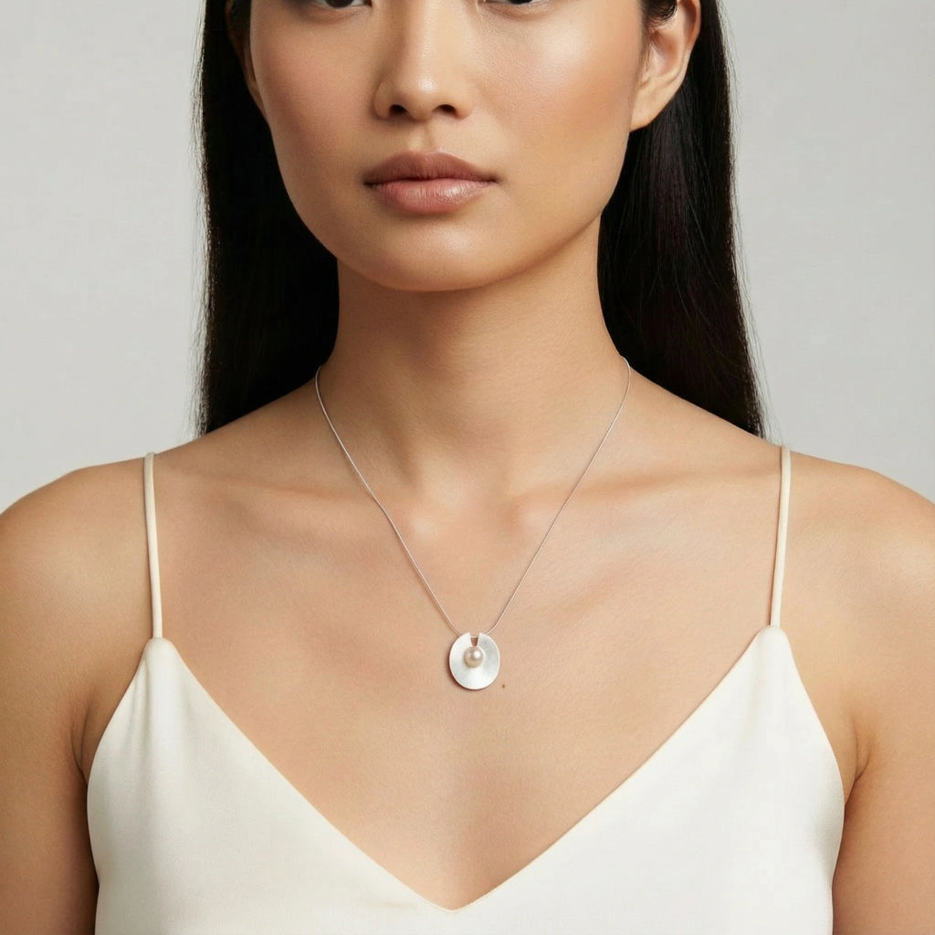 Silverly Pearl Pendant