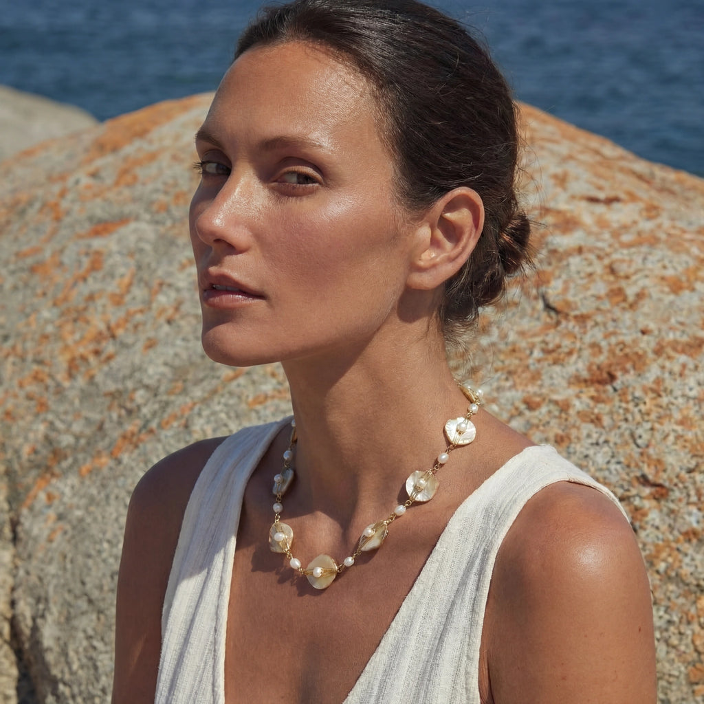Leaf Pearl Necklace