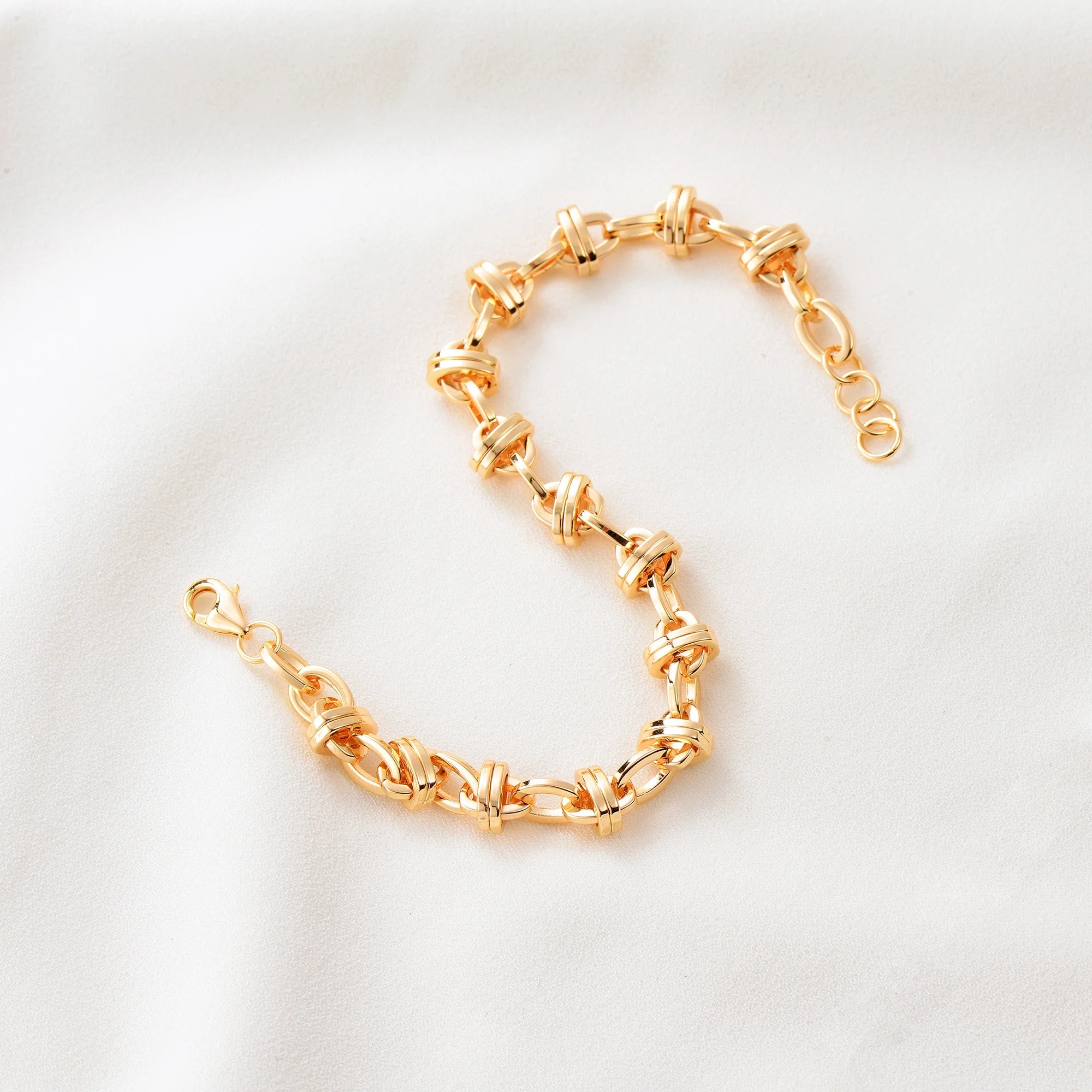 Oval Bold Chunky Bracelet 14K Gold Plated Simple Jewelry Gift for Women and Men